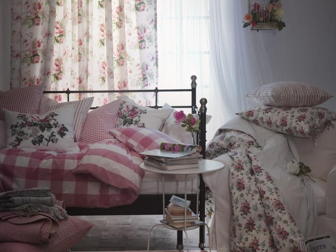 Aranżacja sypialni na wiosnę - jak urządzić sypialnię ? Upięcie zasłon